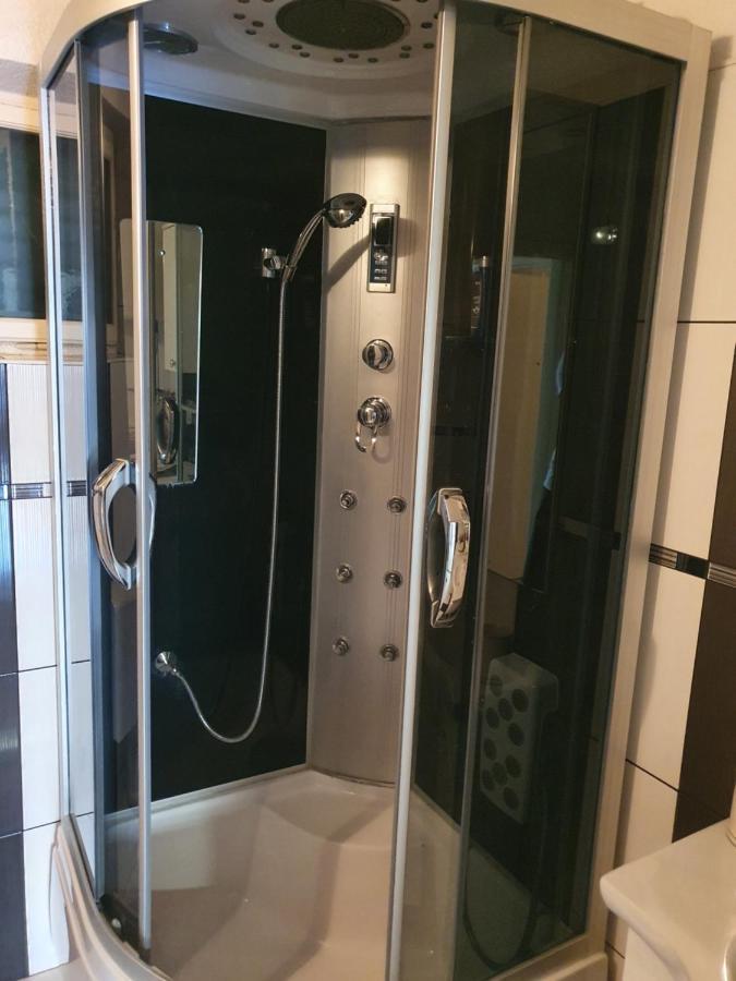 Apartman Luka Lägenhet Sinj Exteriör bild